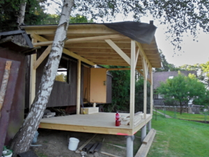 Dřevěná veranda 10 x 3 m k maringotce - Prachatice  3